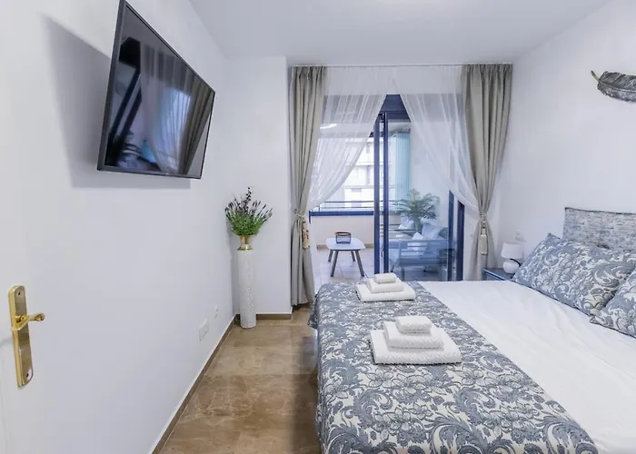 Sophia's - Sea View At Port, Costa Blanca Apartment *