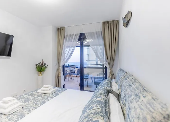 Sophia's - Sea View At Port, Costa Blanca Apartment *